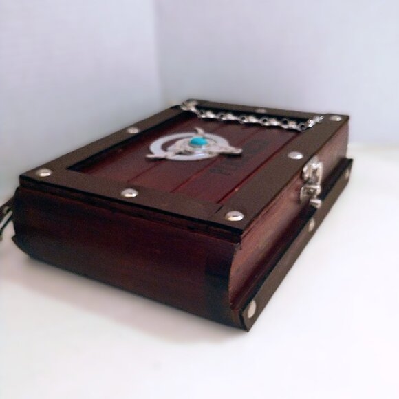 Suenos de Saundra Upcycled PLASENCIA, Crossbody/Shoulder Strap Cigar Box, Purse - Picture 5 of 13